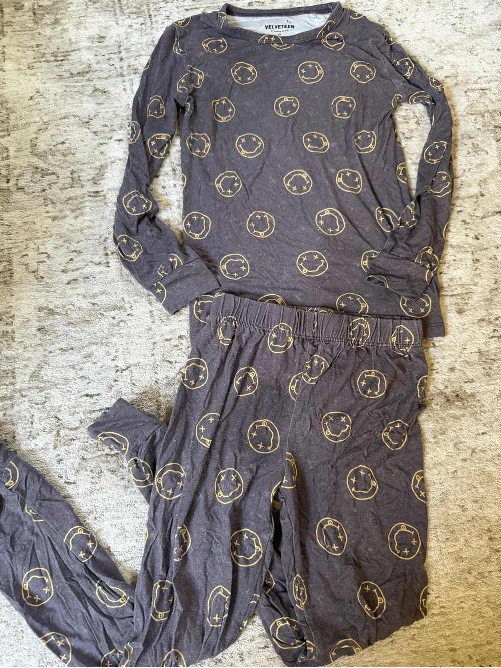 6Y - Velveteen Bunny Knots Kids Gray Pajama Set with Gold Smiley Bamboo